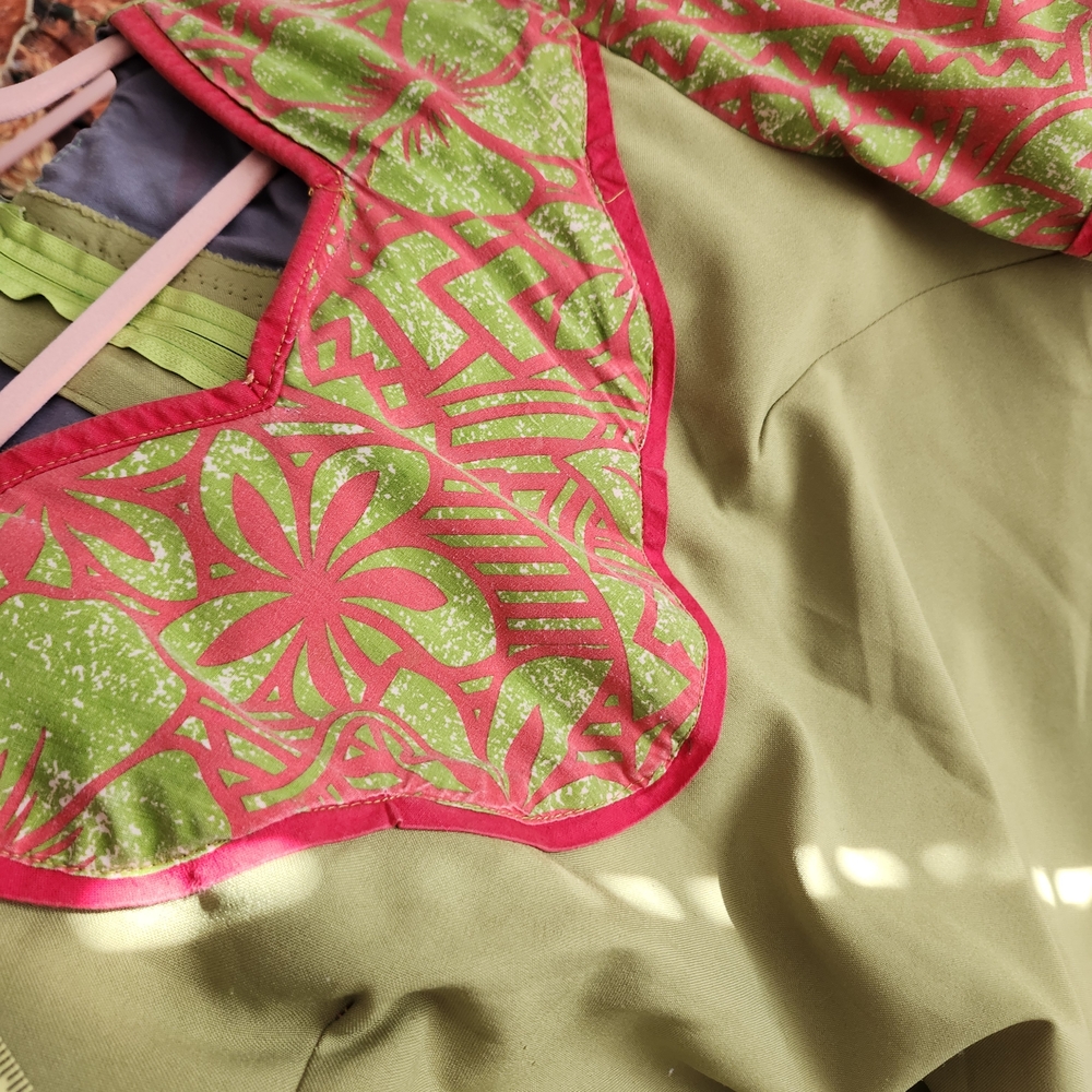Handmade Green and Red Embroidered Mini Dress - Picture 12 of 13